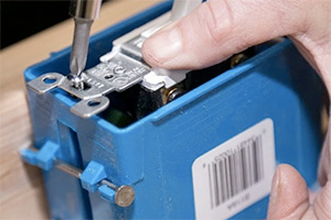 Wiring an electrical box